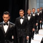 姿勢や歩き方を直すには