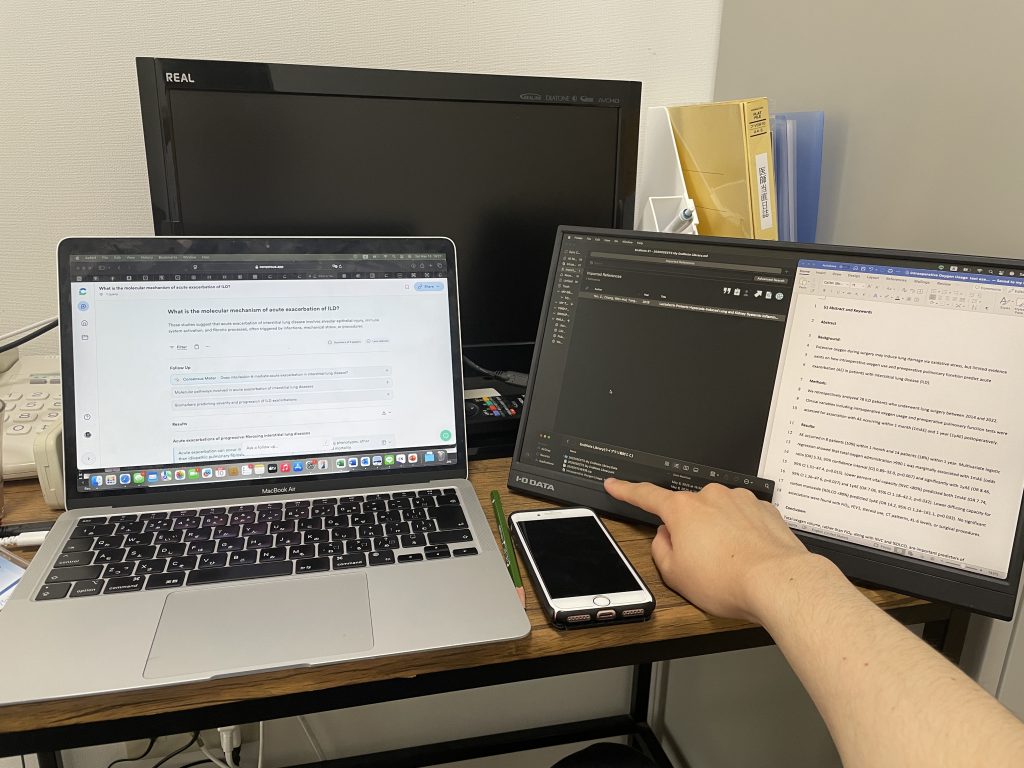これが私の執筆スタイル（統計解析が必要なときは別のWindowsラップトップで統計解析ソフトを走らせてます）